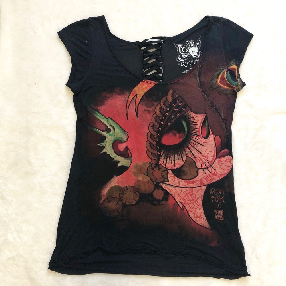 Iron fist tee shirt top sugar skull black red